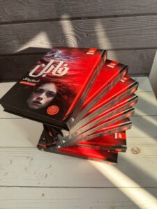 کتاب فابل Fable اثر آدریان یانگ ترجمه پگاه خدادادی نشر مجازی - تصویر 3